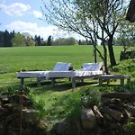 Wald-Land-Hof Schloss Rosenau Schloss Rosenau