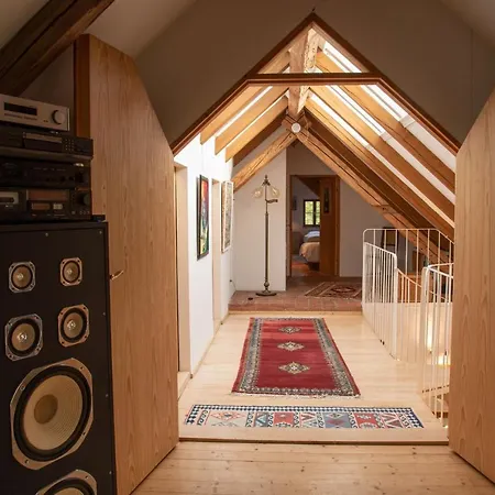 Holiday home Wald-Land-Hof Schloss Rosenau *