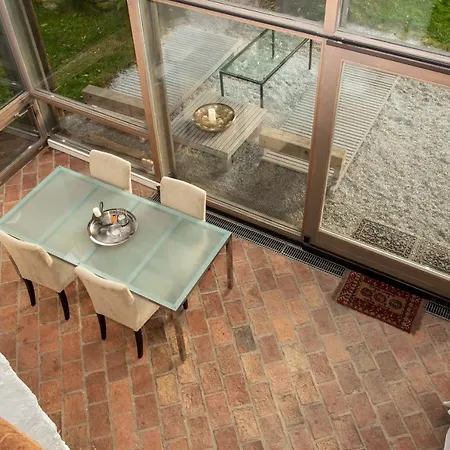 Wald-land-hof * Schloss Rosenau