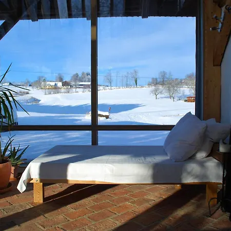 Feriehus Wald-land-hof Schloss Rosenau